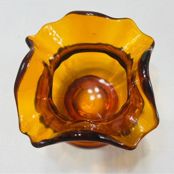 Fenton Colonial Amber Aurora rose bowl, 1970’s, ruffled rim, mint condition. - Picture 2 of 4